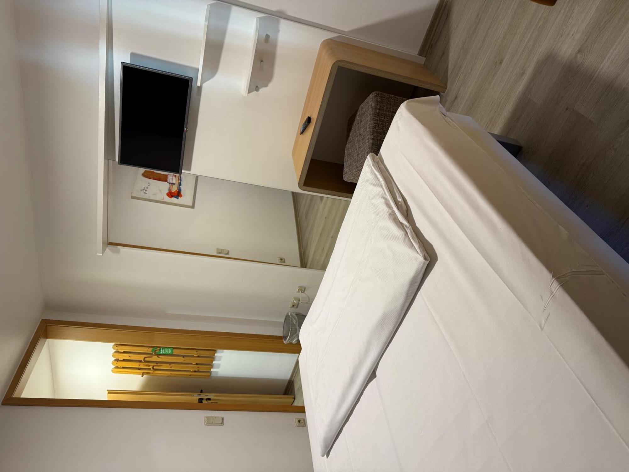 Hotel Eurocity Bruchköbel Dış mekan fotoğraf