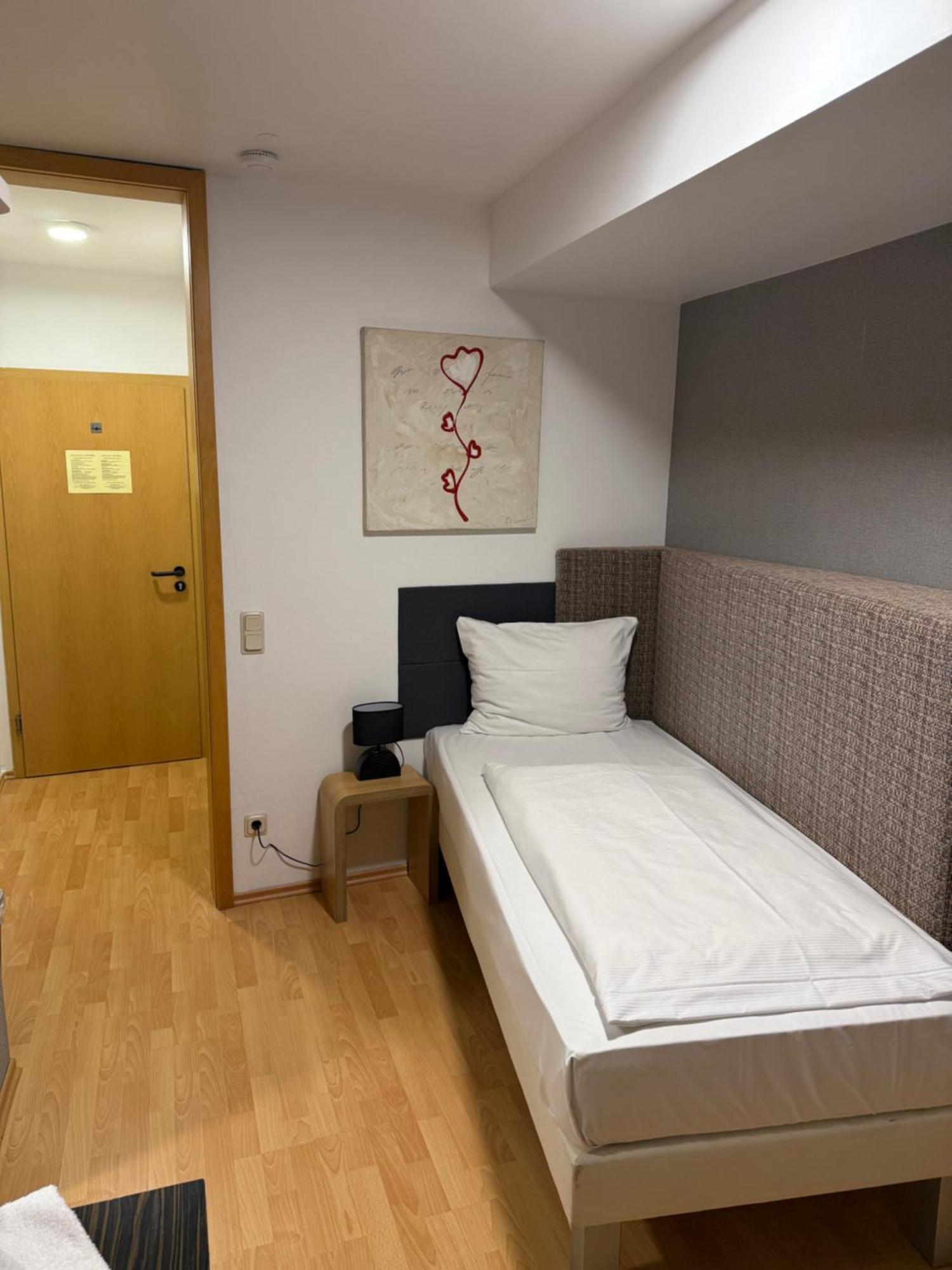Hotel Eurocity Bruchköbel Dış mekan fotoğraf