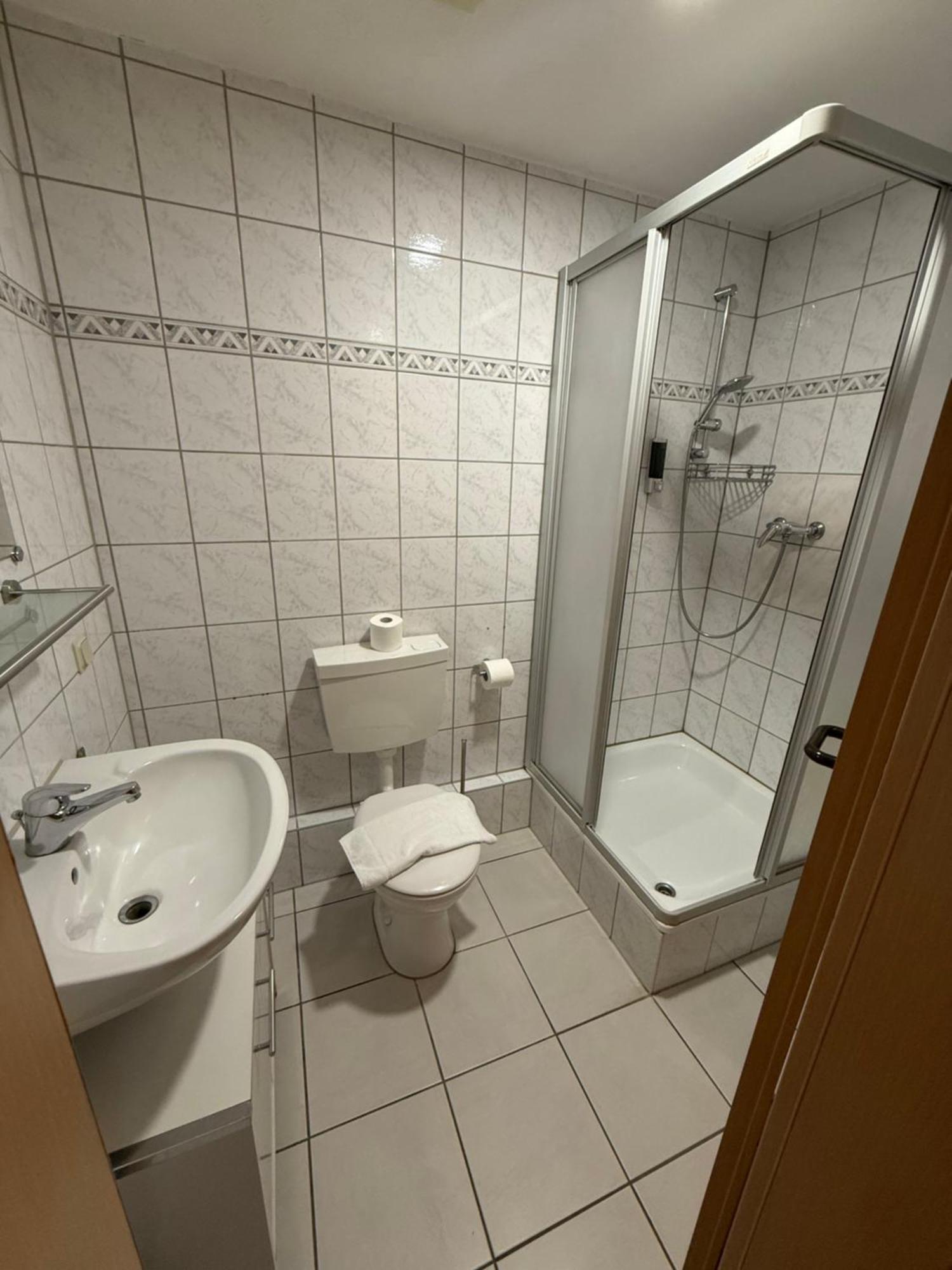 Hotel Eurocity Bruchköbel Dış mekan fotoğraf