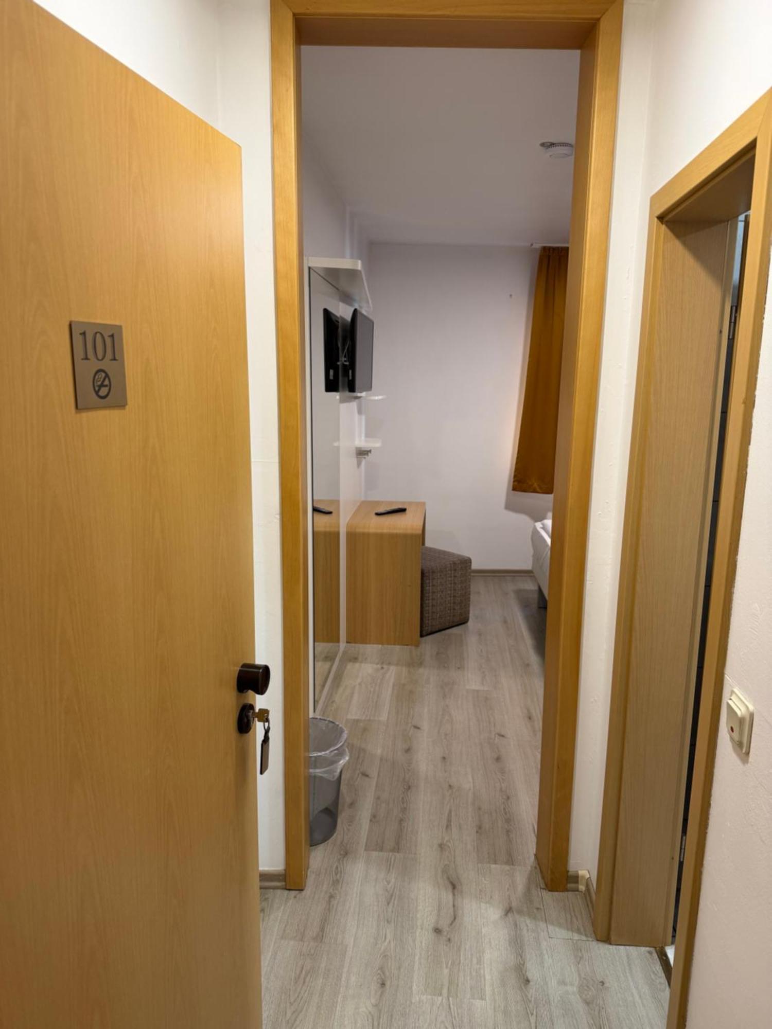 Hotel Eurocity Bruchköbel Dış mekan fotoğraf